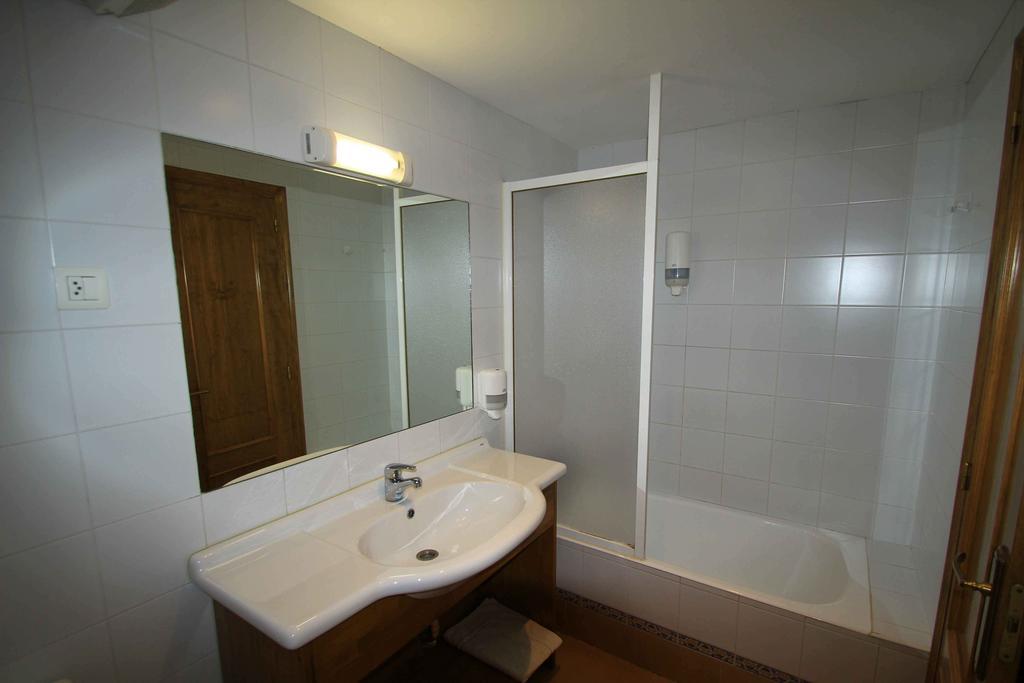 Hotel, Bungalows Y Camping Viu Víu Quarto foto